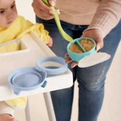 B.Box Fill+Feed Silikonowa miseczka z pokrywką do karmienia niemowląt i dzieci błękitna