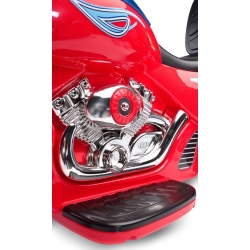REBEL Red Motocykl 3kołowy pojazd na akumulator Quad Toyz by Caretero