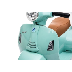 Scooter Piaggio Vespa MINT miętowy pojazd akumulatorowy jeździk skuter z napędem elektrycznym Sun Baby J04.003.1.1